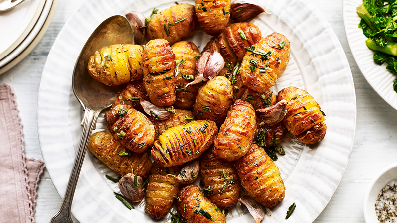 Mini Hassleback Potatoes With Rosemary & Garlic Recipe - K&K Produce